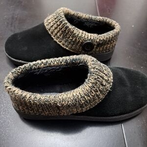 Clark's Angelina Black Suede Slipper/Mule With Knitted Collar  Size 8
